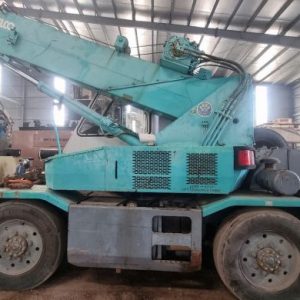 XE CẨU BÁNH LỐP - 10 TẤN